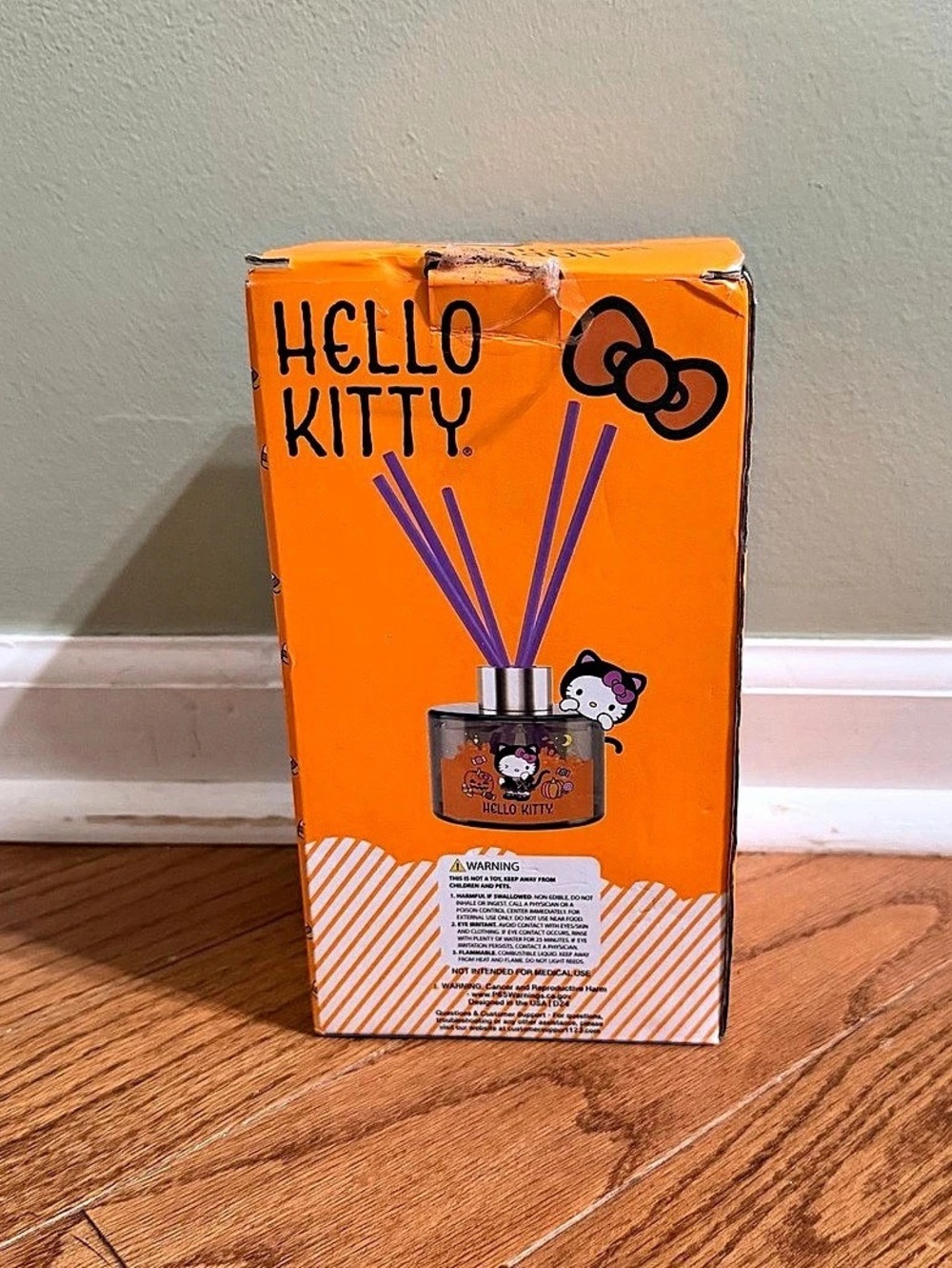 Hello Kitty Reed Diffuser Orange & Black - Picture 3 of 7